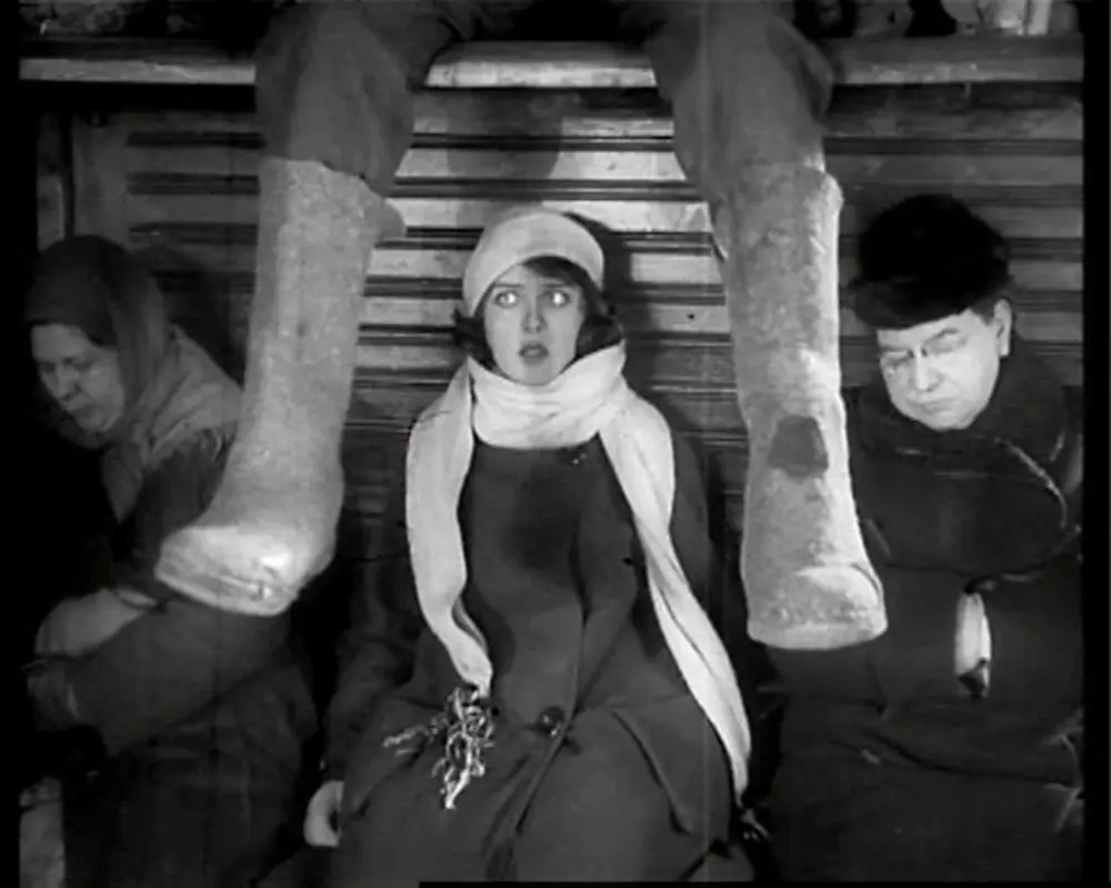 The Girl with the Hat Box photo