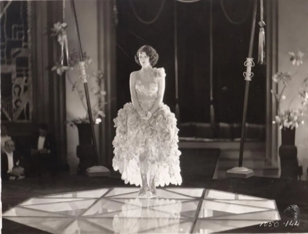 Fashions for Women scene