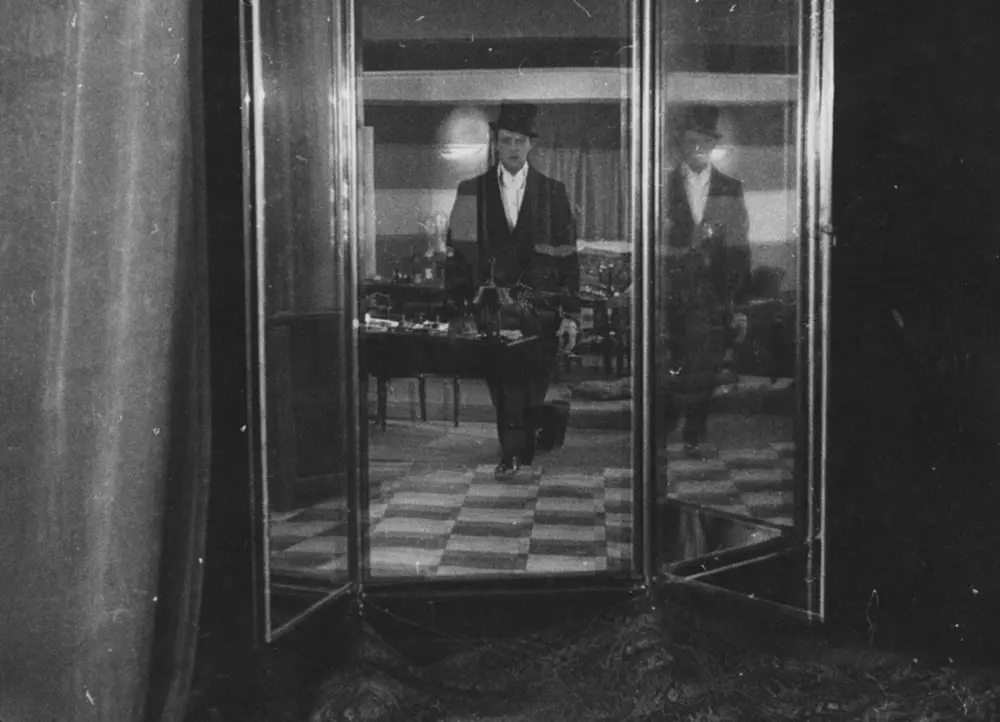The Three-Sided Mirror