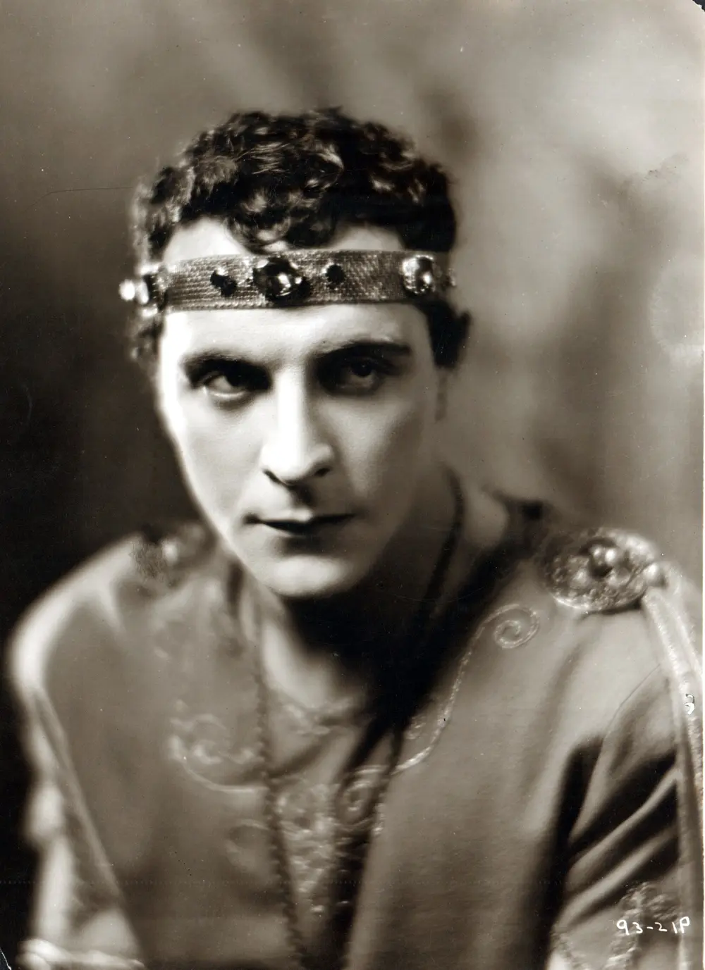 The Private Life of Helen of Troy photo