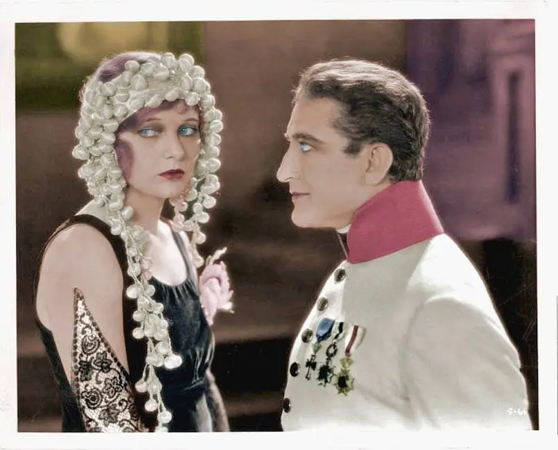 The Lady in Ermine scene