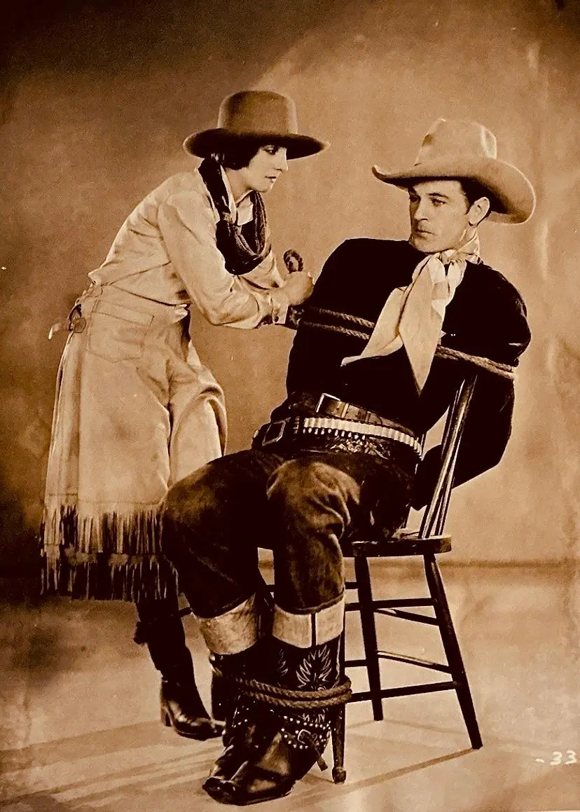The Last Outlaw scene
