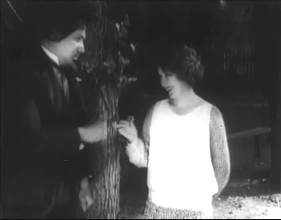 Potseluy Meri Pikford scene