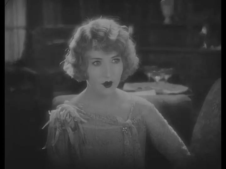 Say It with Diamonds scene