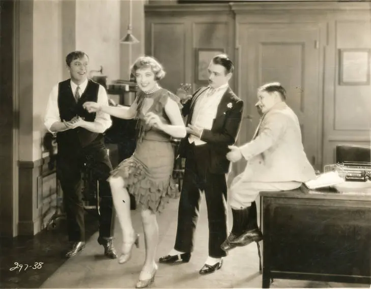 Tillie the Toiler scene