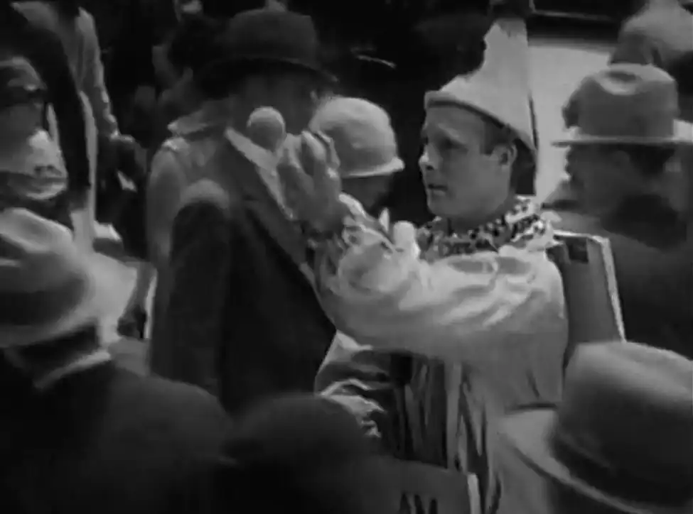 The Crowd scene