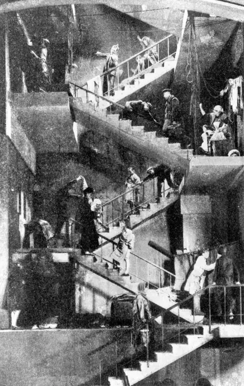 Dom na Trubnoy scene