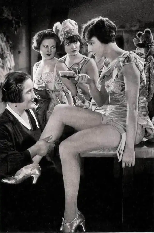 Das Girl von der Revue photo