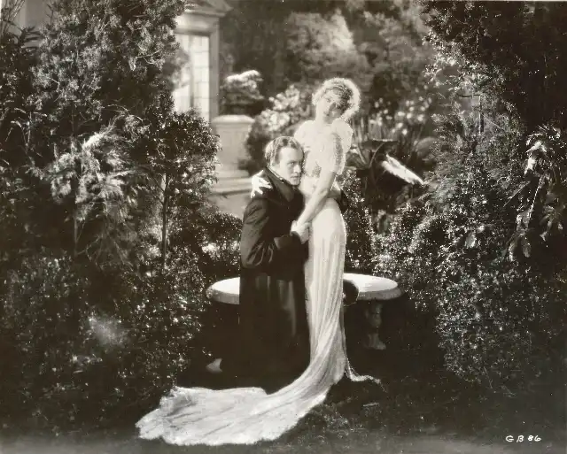 Glorious Betsy scene