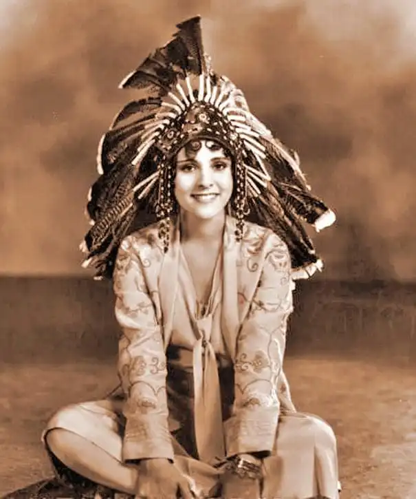 Kit Carson photo