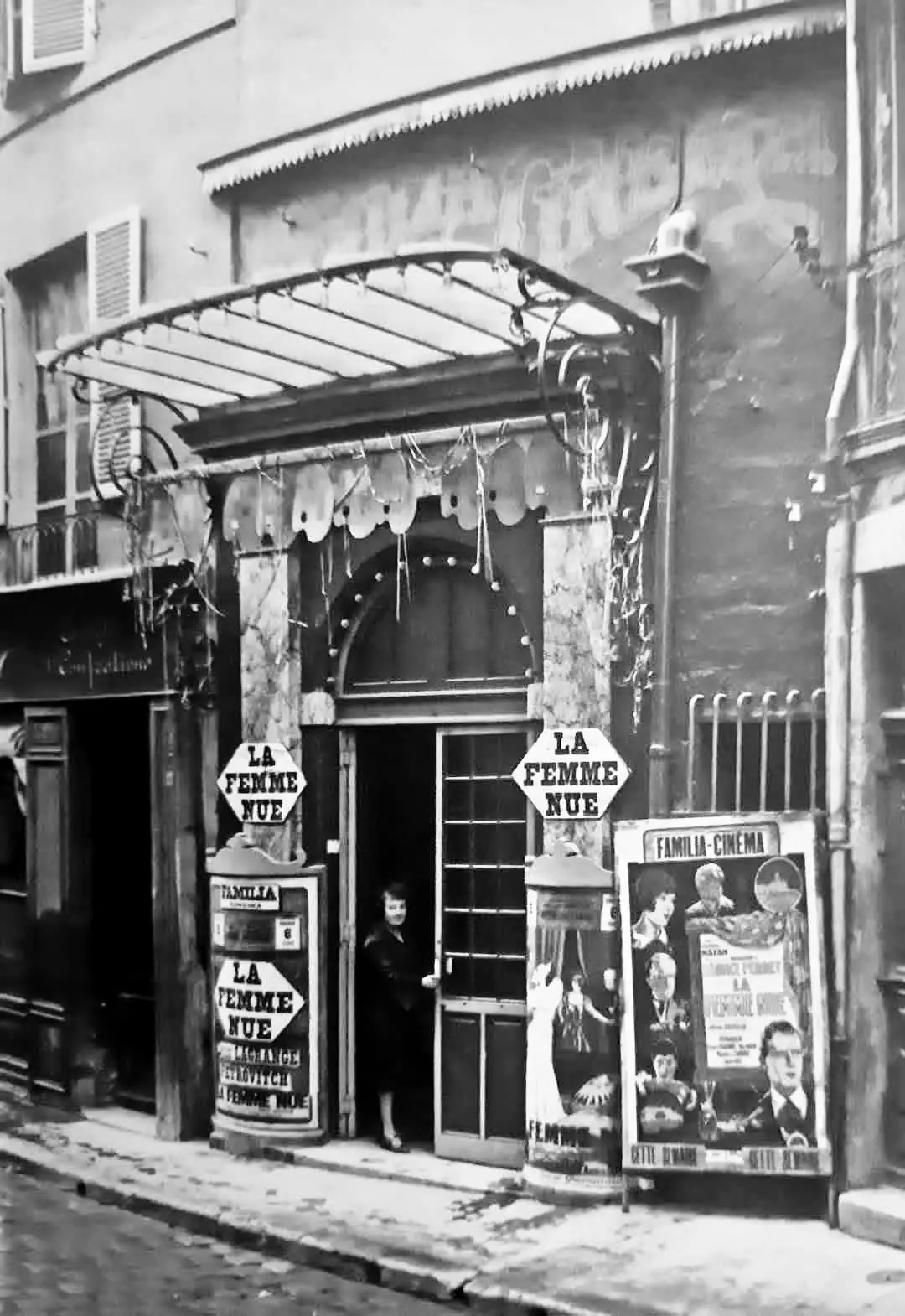 The Model from Montmartre scene