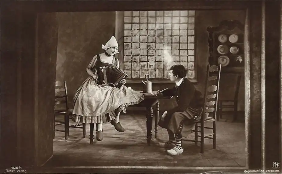 Die Frau, die jeder liebt, bist du! photo