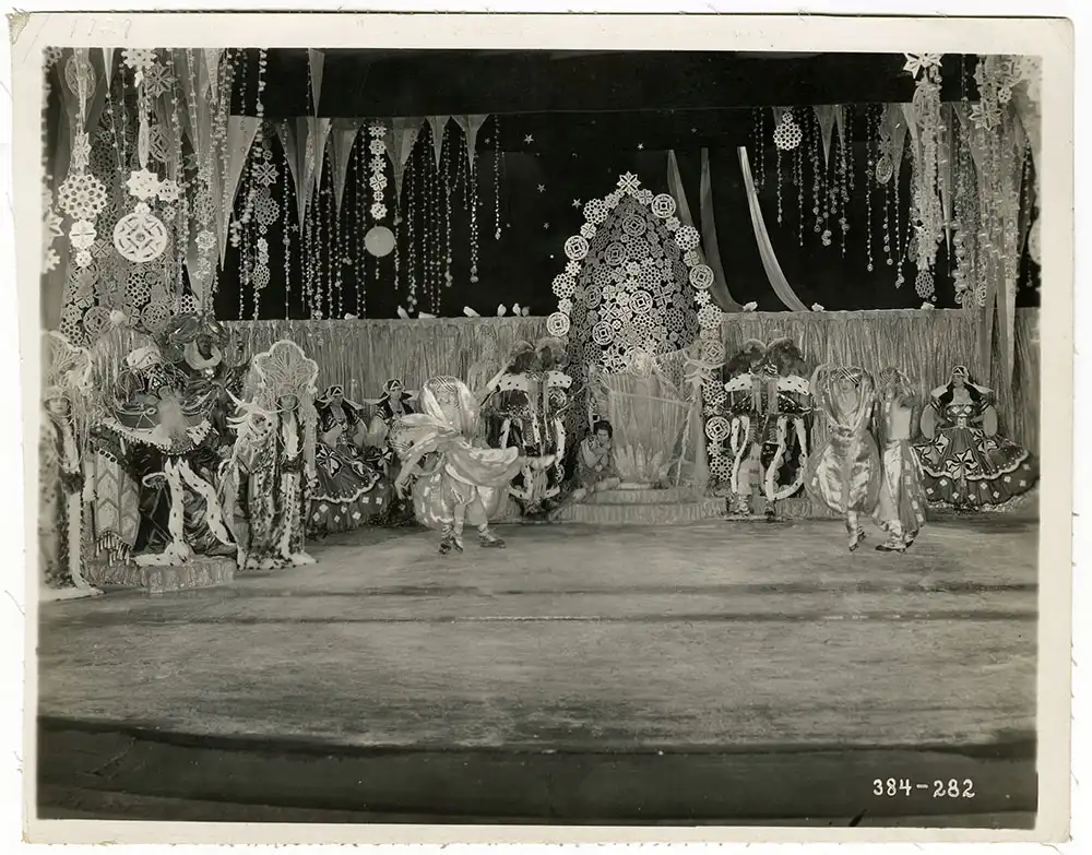 Gold Diggers of Broadway photo
