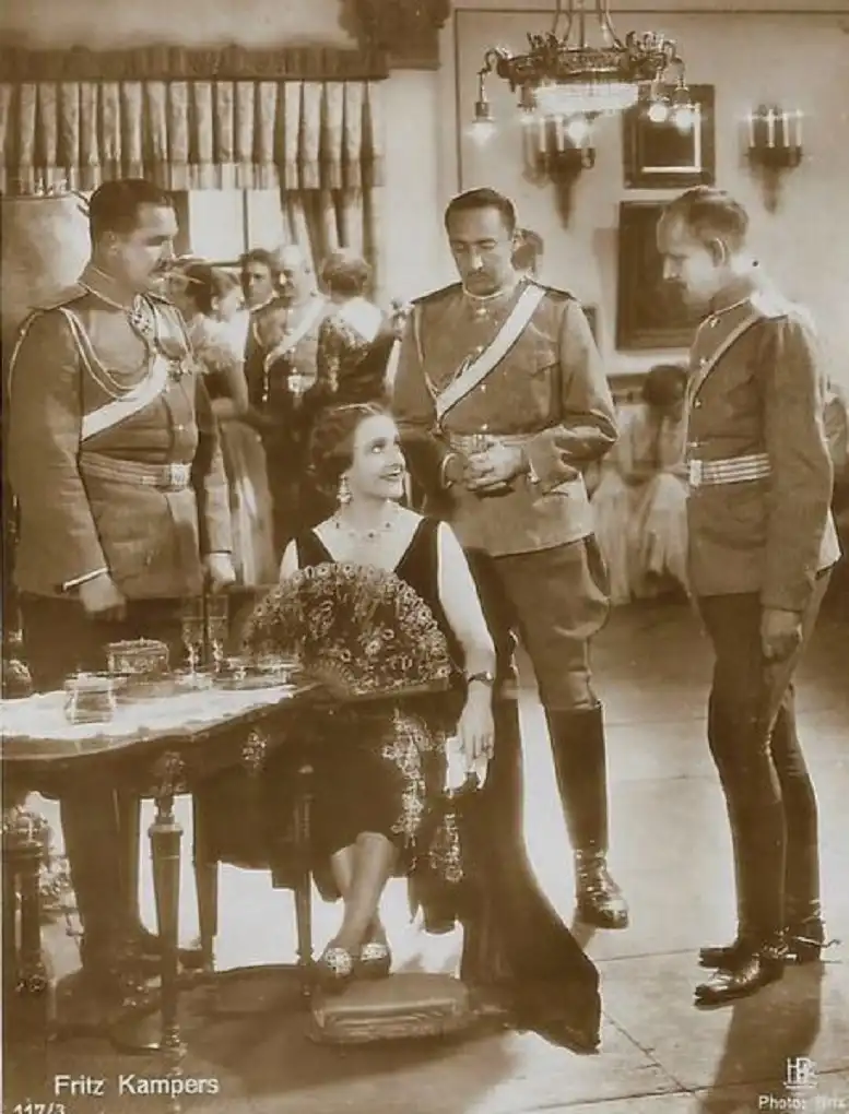 Die Herrin und ihr Knecht photo
