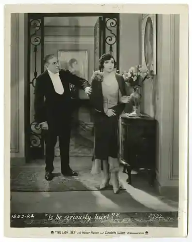 The Lady Lies photo