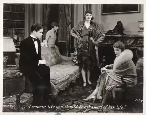 The Lady Lies photo