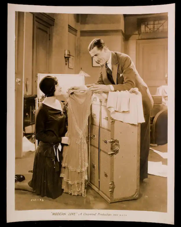 Modern Love scene