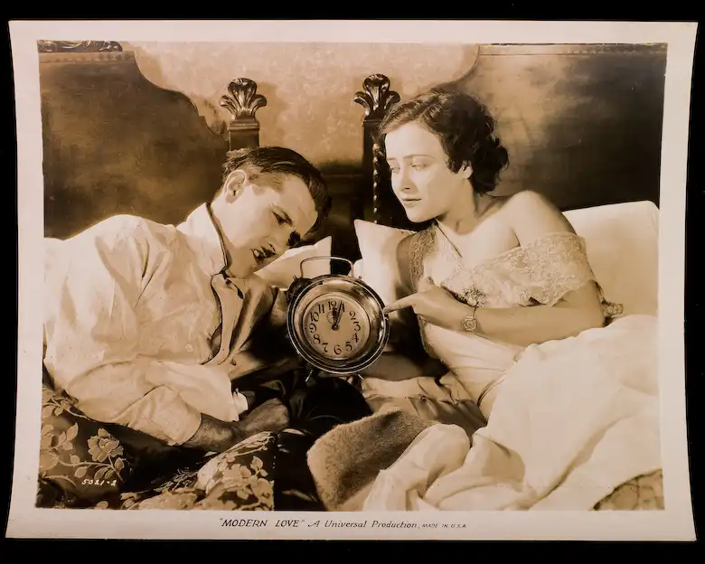 Modern Love scene