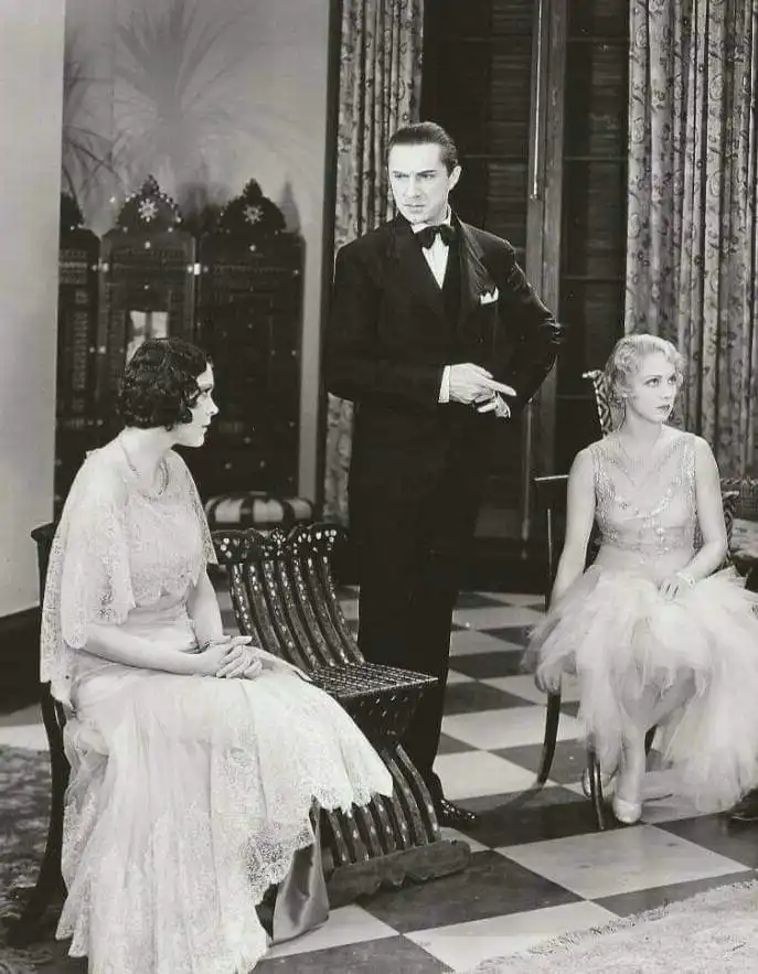 The Thirteenth Chair photo