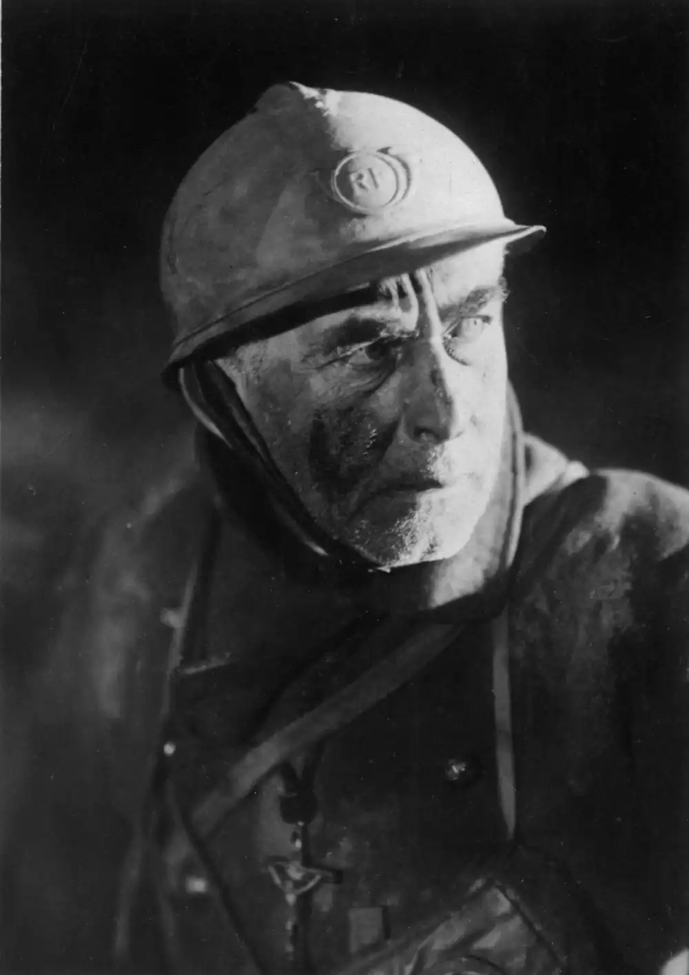 Verdun: Looking at History