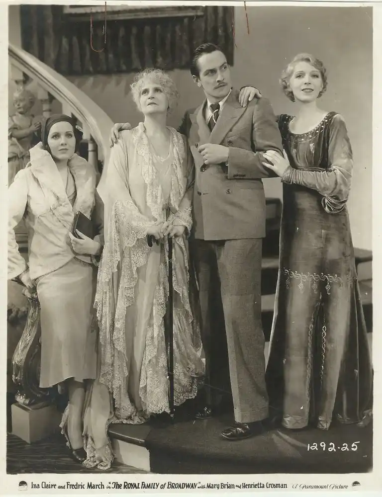 The Royal Family of Broadway scene