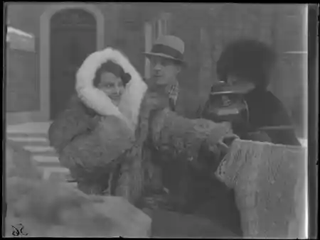Hans Majestät får vänta