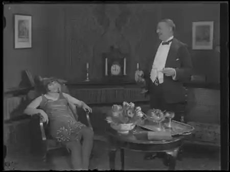 Hans Majestät får vänta