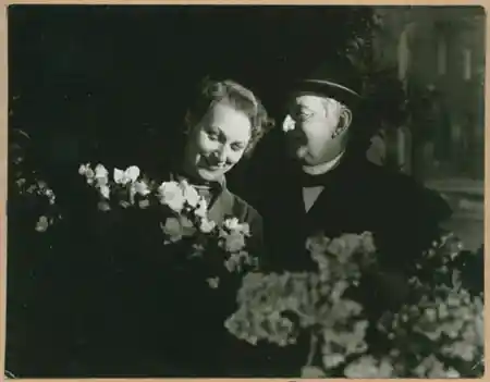 Hans Majestät får vänta