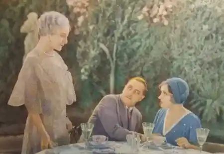 Indiscreet scene