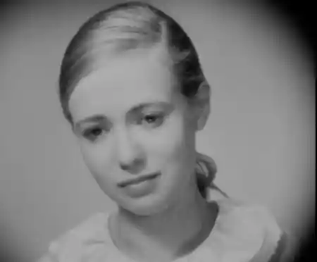 Mädchen in Uniform photo