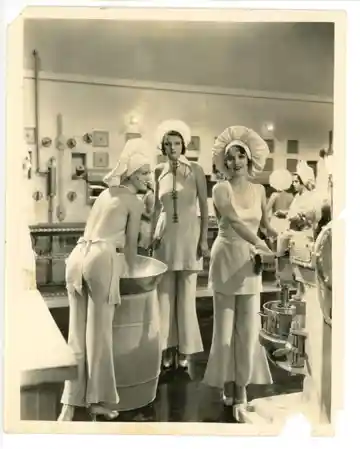 Palmy Days photo