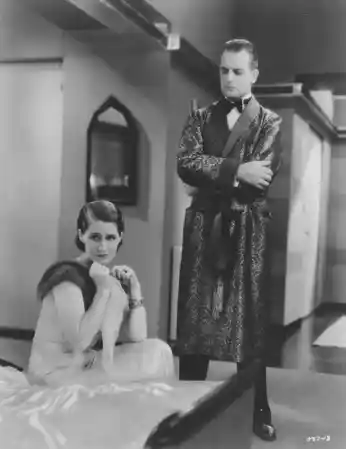 Private Lives scene