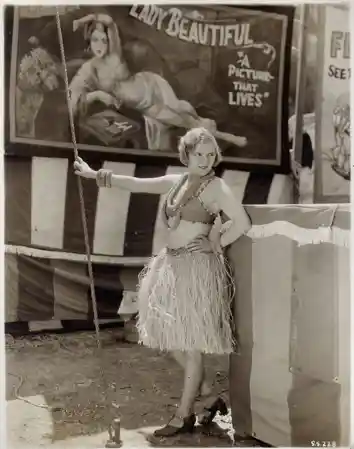 Side Show photo