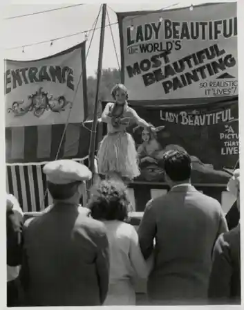 Side Show photo