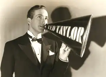 Crooner photo
