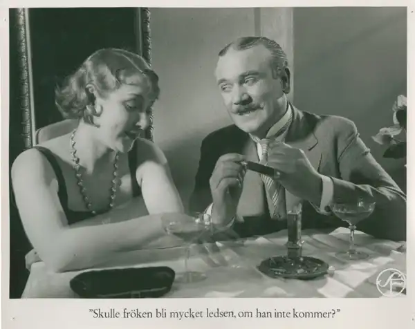 Kärlek och kassabrist photo