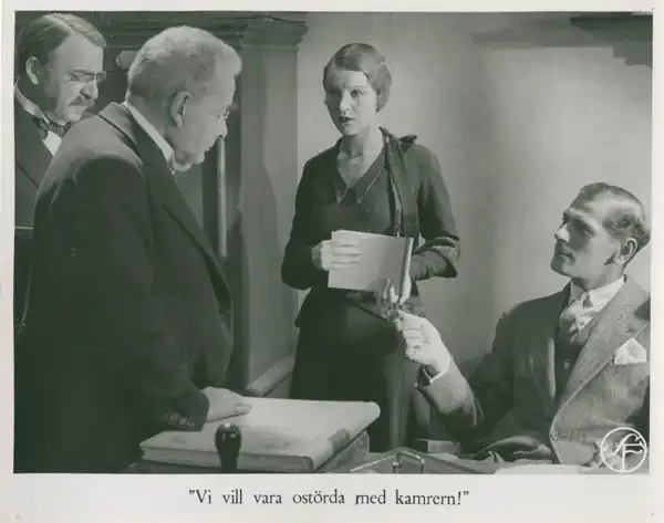 Kärlek och kassabrist photo