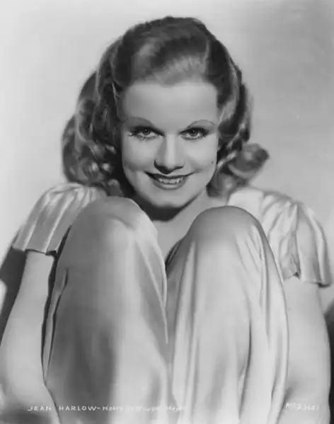 Red-Headed Woman photo