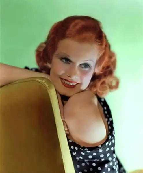 Red-Headed Woman scene
