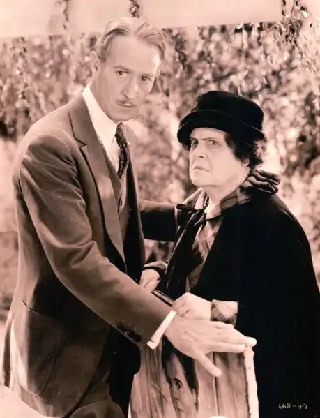 Christopher Bean scene