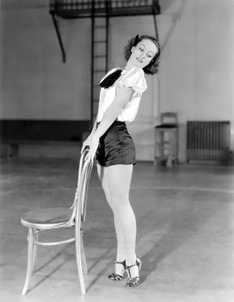 Dancing Lady photo