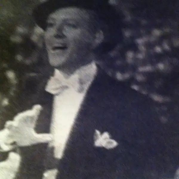 Dancing Lady photo