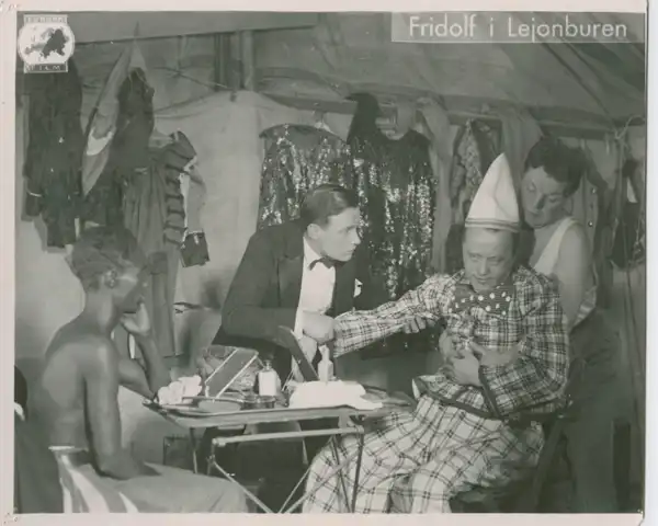 Fridolf i lejonkulan photo