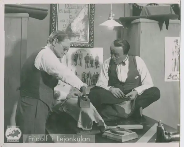 Fridolf i lejonkulan photo