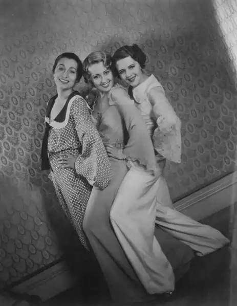 Gold Diggers of 1933 scene