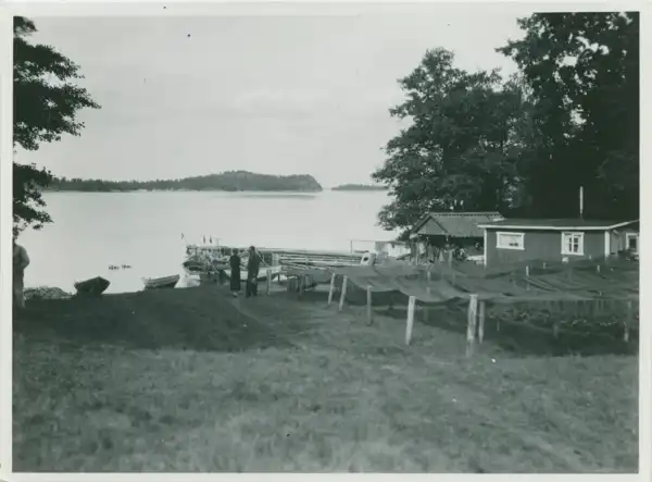 Halta Lena och vindögde Per photo