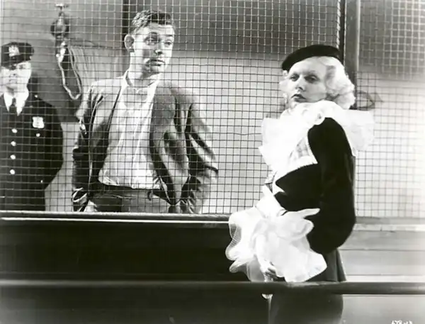 Hold Your Man photo