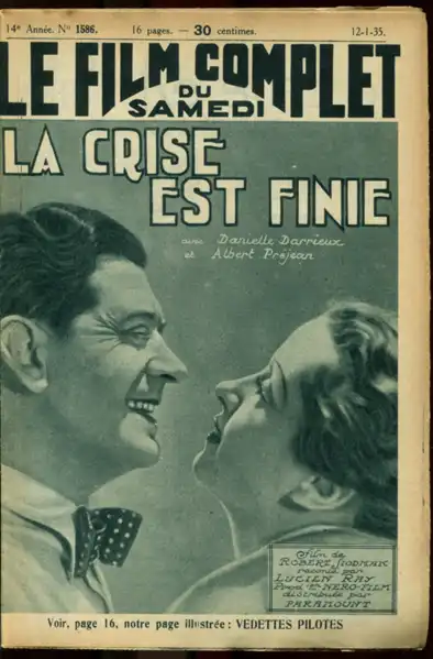 La crise est finie scene