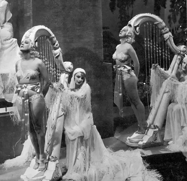 Fashions of 1934 photo