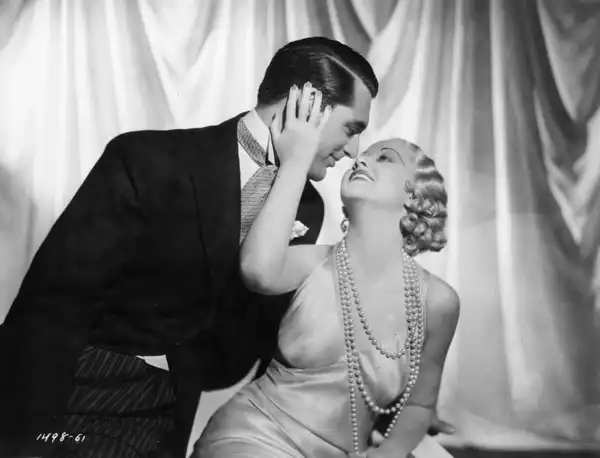 Kiss and Make-Up photo